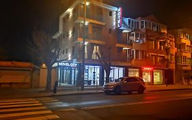 Hotel Novel City